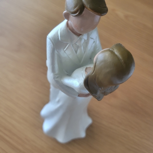 Romantic Hand-Painted Couple Figures - Picture 6 of 7